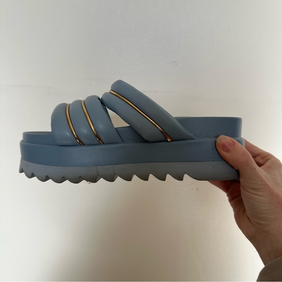 ASOS DESIGN Wide Fit Thea padded flatform mules in Cornflower Blue - Picture 7 of 8